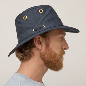 Tilley water repellent T5 Adventure Hat mens size small (Small)